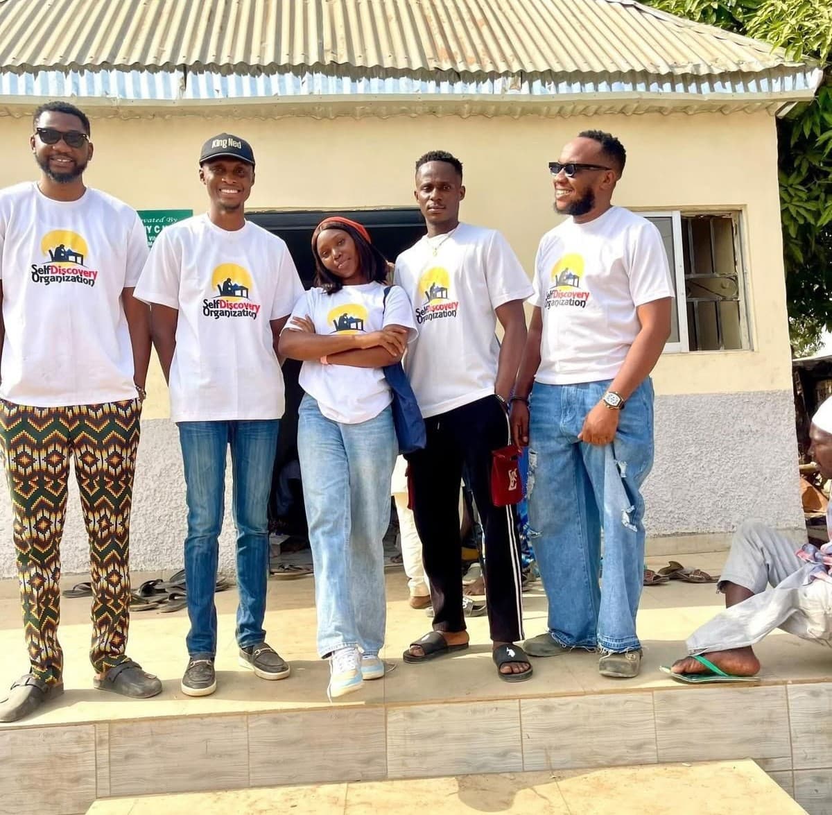 NAIS volunteers